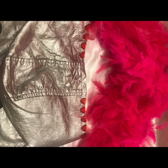 Amazing 🤩 rare y2k metallic silver hello kitty cropped jacket♥️ - Picture 10 of 17